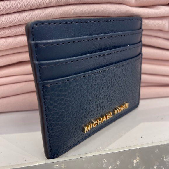 MICHAEL KORS
Large Pebbled Leather Card Holder Case
Navy 
NWT - Picture 16 of 16